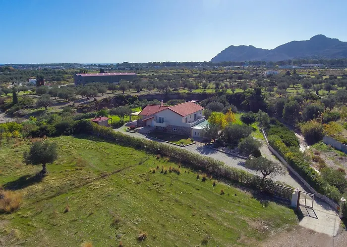 Willa Olive Private Swimming Pool 5 Bdr Rhodes