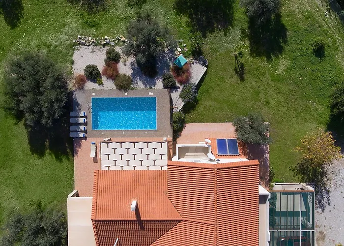 Willa Olive Private Swimming Pool 5 Bdr Rhodes