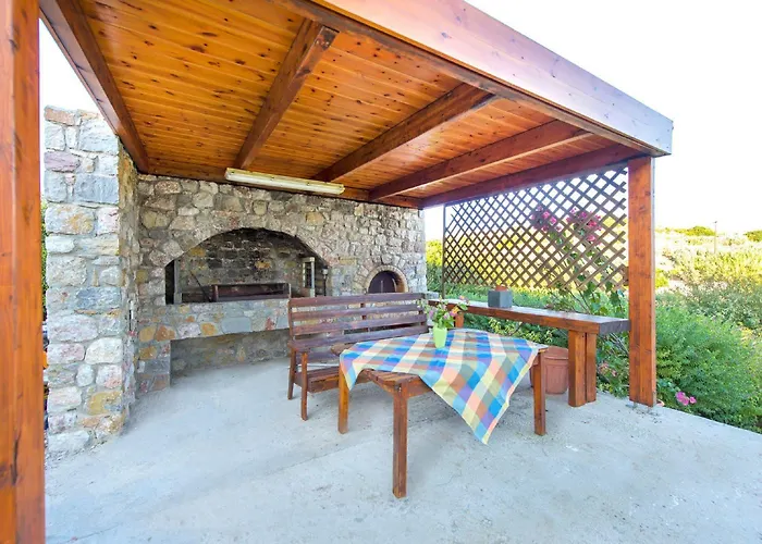 Olive Private Swimming Pool 5 Bdr Rhodes