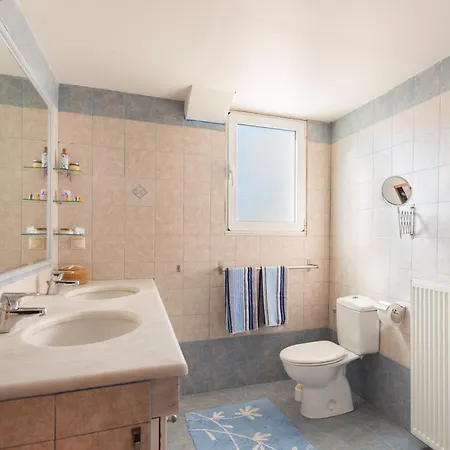 Olive Private Swimming Pool 5 Bdr Rhodes * コリンビア